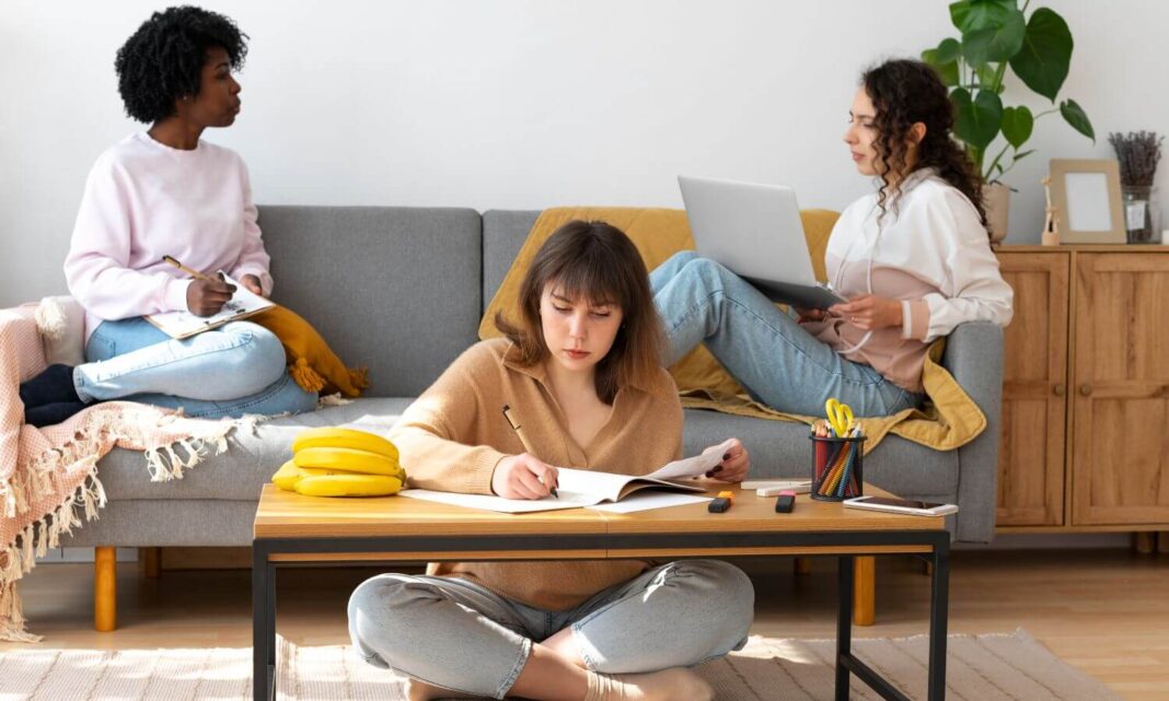 A roommate’s guide to the money talk